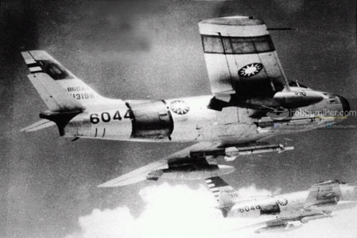F-86 Taiwan dengan rudal Sidewinder