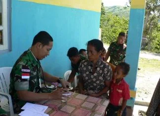 Pengobatan Massal Satgas Yonif Linud 503 Mayangkara.