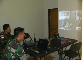 Pemasangan Internet Nirkabel di Makosatgas Pamtas Yonif Linud 503 Mayangkara Testing internet wireless di Makosatgas Pamtas Yonif Linud 503/MK.