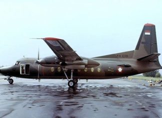 PH-EXB (A-2702) Fokker F-27-400M Friendship [10537] (Fokker) Amsterdam-Schiphol~PH 30/08/1976