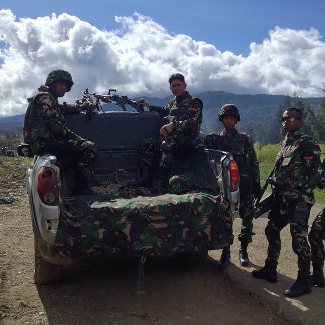 Patroli perbatasan di tanah Papua