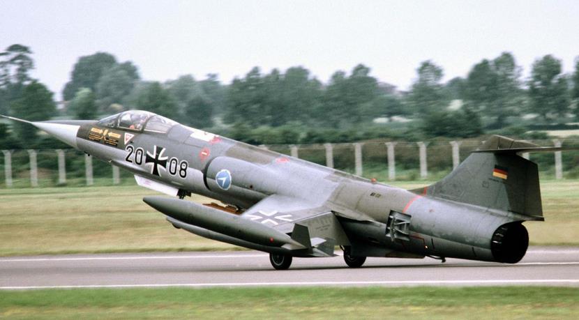 F-104 Starfighter merupakan frontline fighter Jerman Barat di era 60-70an.