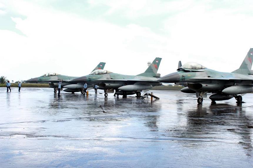 Ke tiga F-16A yang dideploy ke Lanud Manuhua