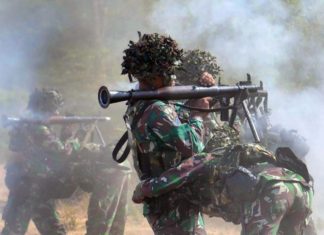 Foto Latihan Penembakan ATGL-L Penembakan RPG-7