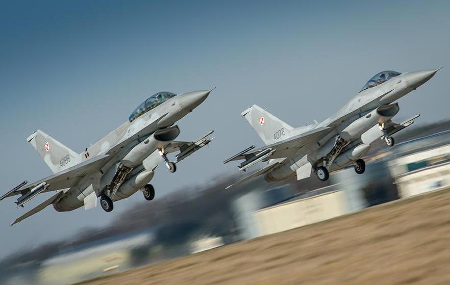 F-16 Angkatan Udara Polandia - www.hobbymiliter.com