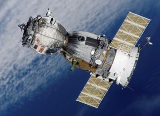 Rusia Orbitkan Satelit Peringatan Rudal Terbarunya 20-rusia-orbitkan-satelit-peringatan-rudal-terbaru
