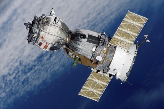 20-rusia-orbitkan-satelit-peringatan-rudal-terbaru