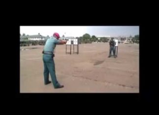 Wow, Marinir Ini Latihan Menembak dengan Sasaran Hidup 2374