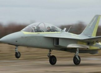 29-pesawat-latih-sr-10-buatan-rusia