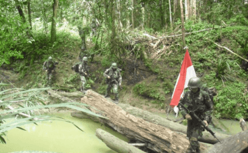 Galeri Foto Patroli TNI di Perbatasan Papua