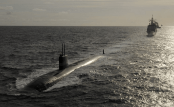 Helikopter TNI AL Kawal Kapal Selam Nuklir AS