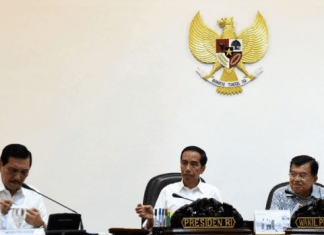 Jokowi Naikkan Anggaran TNI Menjadi Rp 250 T Jokowi Naikkan Anggaran TNI Menjadi Rp 250 T