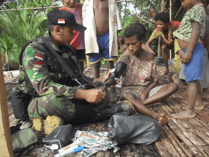 Patroli TNI di Perbatasan Papua 4