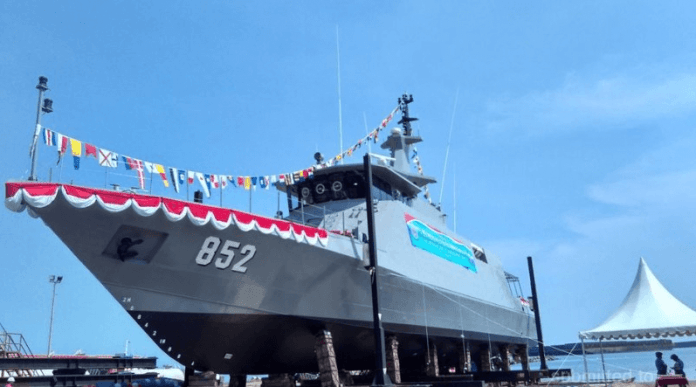 KRI Cakalang 852 adalah Kapal Perang TNI AL buatan PT. Caputra Mitra Sejati (CMS) Banten. Kapal dari kelas PC-43 ini memperkuat Komando Armada Barat TNI AL. KRI Cakalang 852 adalah Kapal Perang TNI AL buatan PT. Caputra Mitra Sejati (CMS) Banten. Kapal dari kelas PC-43 ini memperkuat Komando Armada Barat TNI AL.