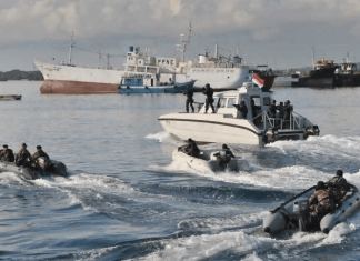 TNI AL Indonesia dan Singapura Semakin Akrab TNI AL Indonesia dan Singapura Semakin Akrab