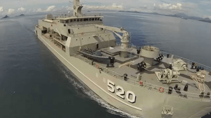 Video Kapal Teluk Bintuni Angkut Tank