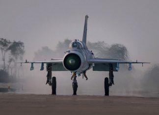 28-korut-gelar-pameran-udara-perdana-tunjukkan-pesawat-tempur-langka