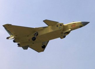 Tiongkok Klaim Chengdu J-20 Setara Dengan F-22 dan F-35 32-jet-tempur-j-20-tiongkok-mampu-saingi-f-22-dan-f-35