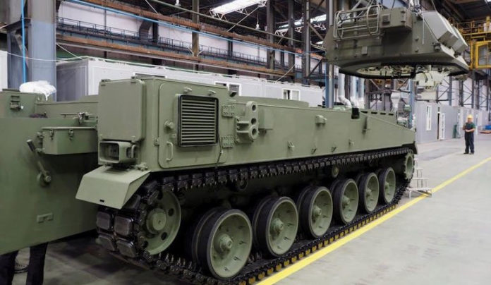 Polandia Pesan Chassis Kendaraan SPH K9