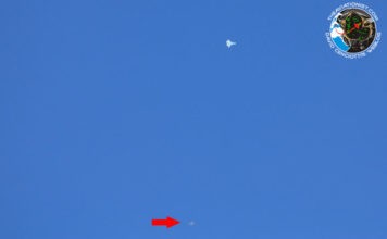 Dog Fight F-16 VS Su-27 Diatas Area 51