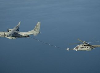 48-airbus-peragakan-pengisian-bahan-bakar-helikopter-caracal-di-udara