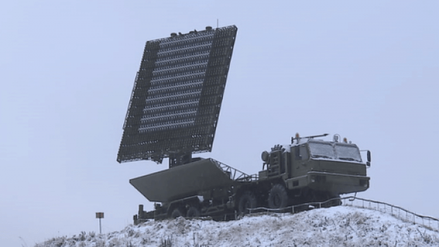 Hadapi Ancaman NATO, Angkatan Bersenjata Rusia Terima Radar Swagerak Nebo-M.
