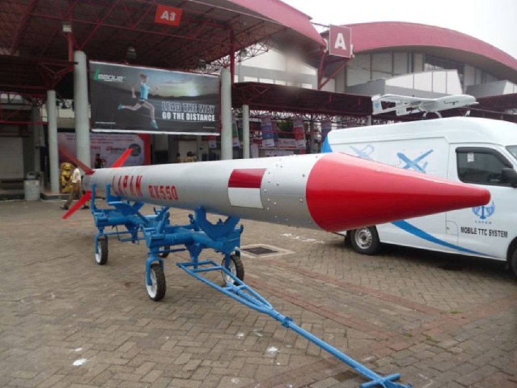 RX-550: Roket Balistik Buatan LAPAN - HobbyMiliter.com