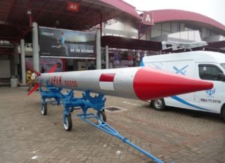 RX-550: Roket Balistik Buatan LAPAN RX-550 1