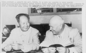 Mao Zedong dan Nikita Khrushchev