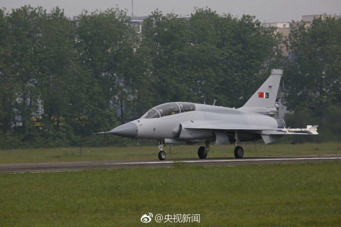 Varian Jet Tempur JF17B Kursi Ganda Laksanakan Penerbangan Perdana Varian Jet Tempur JF17B Kursi Ganda Laksanakan Penerbangan Perdana