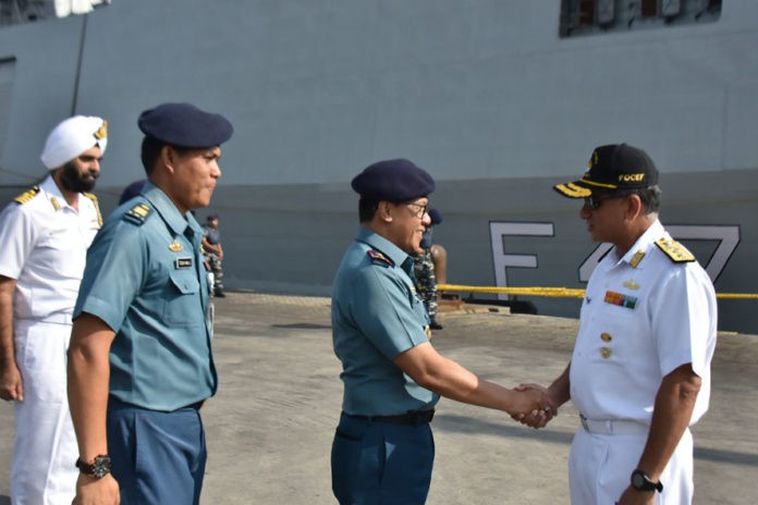 Kapal Perang India Lanjutkan Perjalanan Ke Australia