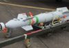 Peluncuran Bom Pintar GBU-12 LGBs dari Sukhoi Su-30MKM AU Malaysia Bom Sukhoi Su-30MKM Malaysia