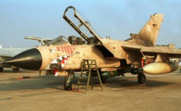 Panavia Tornado Pilot Inggris