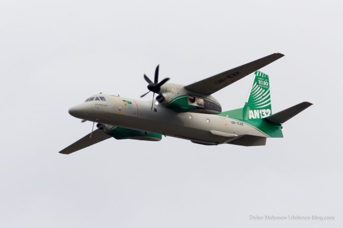 An132D Flying Straight An132D Flying Straight