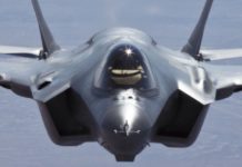 F-35 JSF Tampak depan
