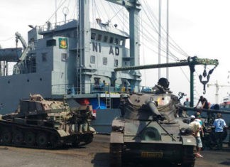 Tank AMX13 Kodam Brawijaya Pindah Rumah Ke Kodam Tanjung Pura Tank AMX13 Kodam Brawijaya Pindah Rumah Ke Kodam Tanjung PuraTank AMX13 Kodam Brawijaya Pindah Rumah Ke Kodam Tanjung Pura