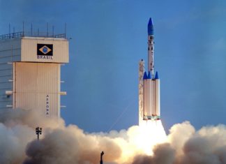 Roket VLS Brazil Saat Diluncurkan.