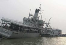 KRI Arun 903 Alami Insiden KRI Arun 903 Alami Insiden.