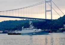 Korvet - Korvet AL Rusia Masuki Laut Mediterania