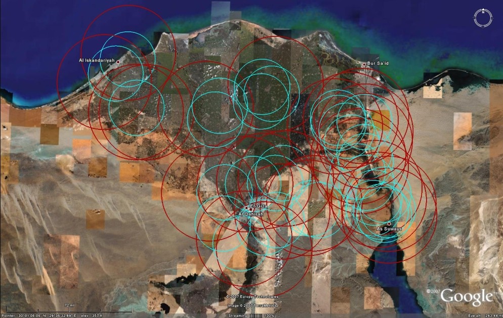 Liputan Pertahanan Udara Mesir di tahun 70-an; Warna Merah merupakan area liputan SA-2 Guideline/S-75 Dvina dan warna biru merupakan wilayah liputan SA-3 Goa/S-125 Pechora. Perhatikan betapa tebal dan berlapis tumpang tindih liputannya di sepanjang wilayah Sinai.
