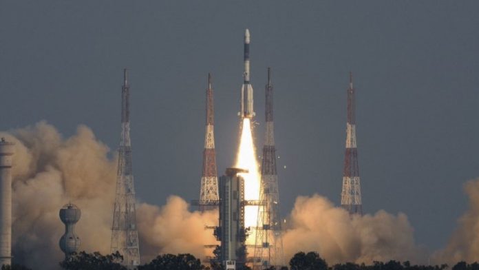 India Luncurkan Satelit GSAT7A Untuk Digunakan Oleh AU India India Luncurkan Satelit GSAT7A Untuk Digunakan Oleh AU India