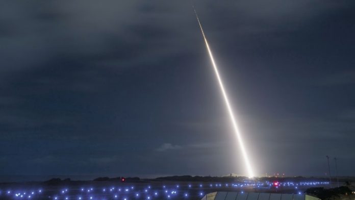 Raytheon Dan Agensi Pertahanan Rudal AS Sukses Lakukan Uji Tembak Rudal SM3 Block IIA Raytheon Dan Agensi Pertahanan Rudal AS Sukses Lakukan Uji Tembak Rudal SM3 Block IIA