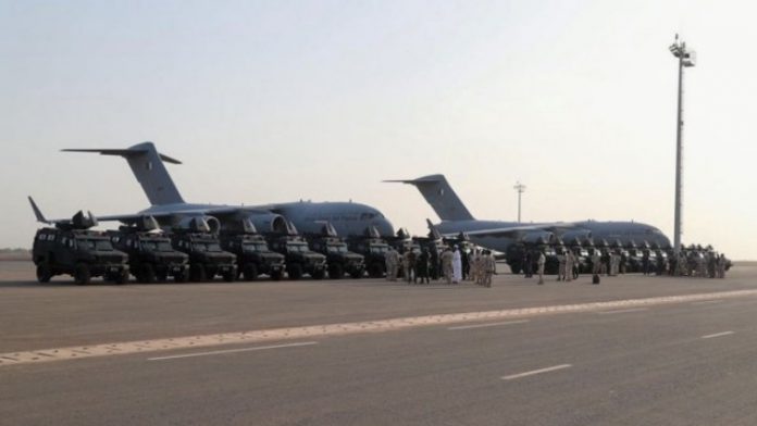 Qatar Hibahkan Kendaraan Tempur Storm APC Untuk Mali Qatar Hibahkan Kendaraan Tempur Storm APC Untuk Mali
