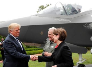 Emak Emak Berbahaya: Sebagian Besar Industri Pertahanan Utama di Amerika Kini Dipimpin Wanita