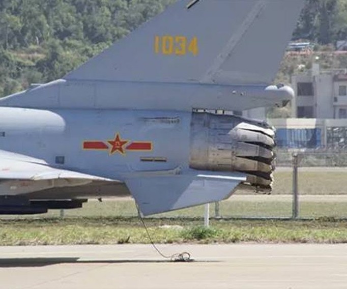 Thrust Vectoring pada Chengdu J-10C