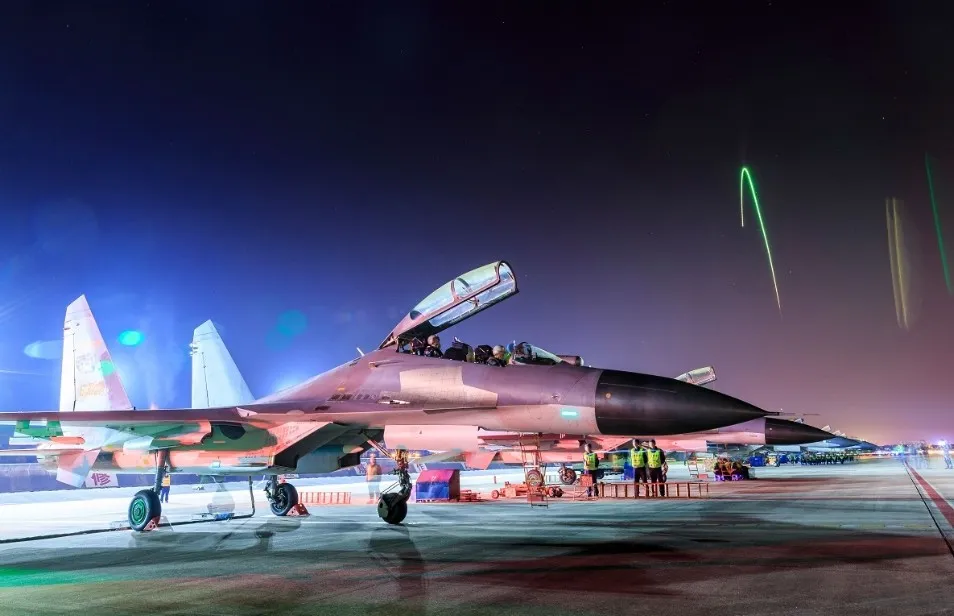 J-16, salah satu andalan PLAAF dalam konflik China vs Taiwan