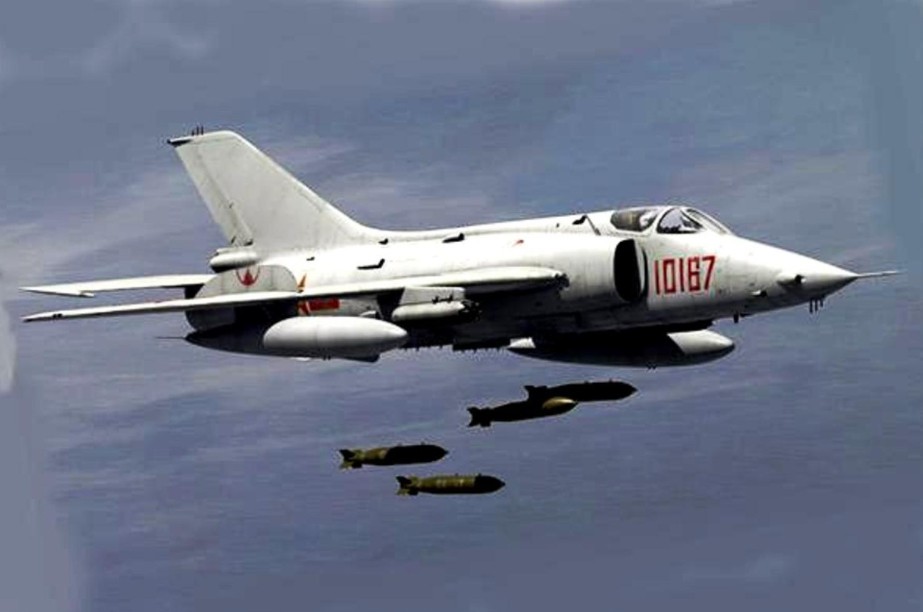 Pesawat serang Q-5 Fantan, salah satu andalan PLAAF dalam konflik China vs Taiwan
