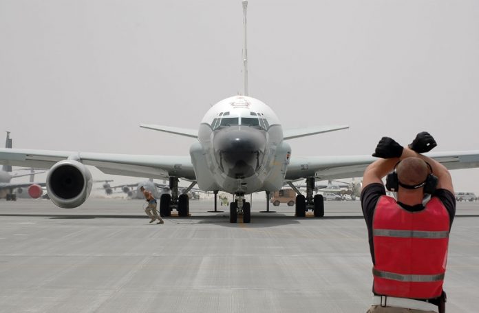 Amerika Menerbangkan Pesawat Pengintai Elektronik di Lepas Pantai Venezuela, Persiapan Perang?