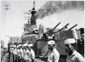 Foto Foto Langka KRI Irian, Kapal Perang Indonesia Asal Soviet Foto Foto Langka KRI Irian, Kapal Perang Indonesia Asal Soviet