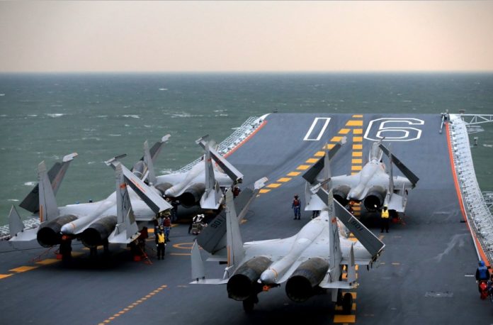 J-15. Pesawat tempur China yang berbasis di kapal induknya J-15. Pesawat tempur China yang berbasis di kapal induknya